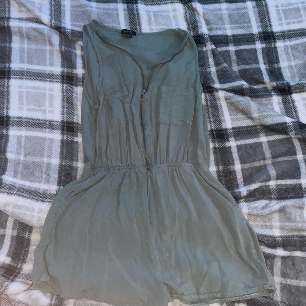 jumpsuit